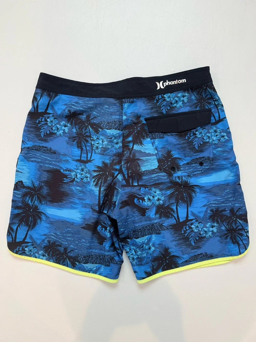 Hurley Phantom Blue Tropical Palm Print swim/Board Shorts with Neon Trim